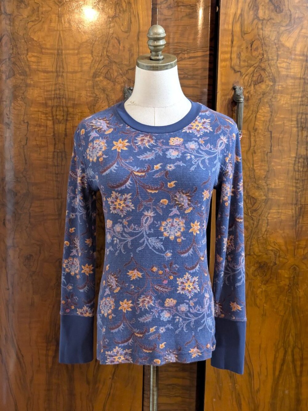 Sundance Thermal Waffle Knit Top Size S Blue Orange Floral Distressed Look Shirt